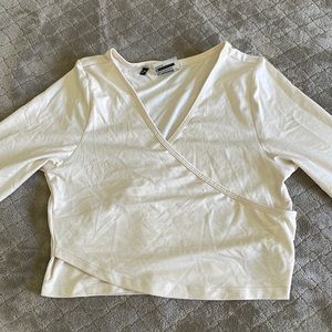 NWOT- crop 3/4 sleeve top